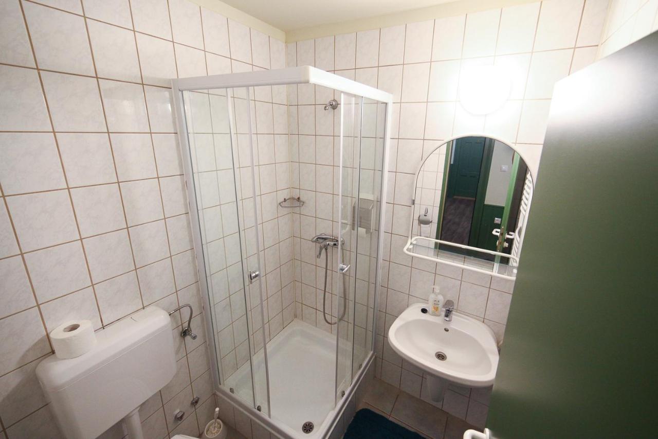 Kisfaludy Vendeghaz -Suemeg- Buitenkant foto